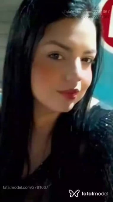 Acompanhante mulher morena (o) de olhos castanhos em Rio das Ostras - Lhais