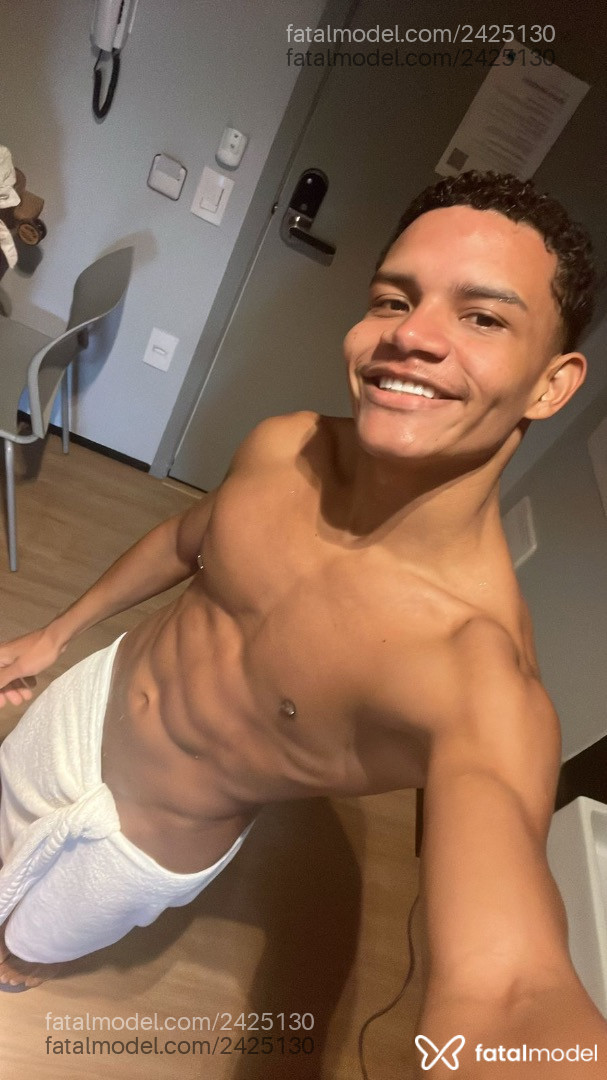 Acompanhante homem morena (o) de olhos castanhos em São Luís - Ricardo