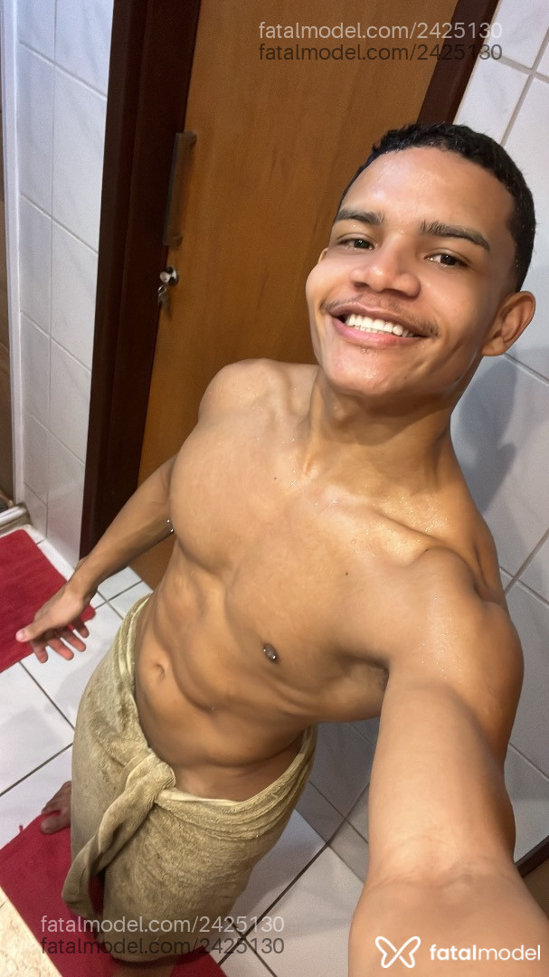 Acompanhante homem morena (o) de olhos castanhos em São Luís - Ricardo
