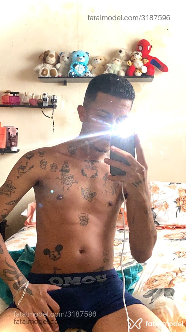 Acompanhante homem morena (o) de olhos castanhos em Coelho Neto - Eduardo