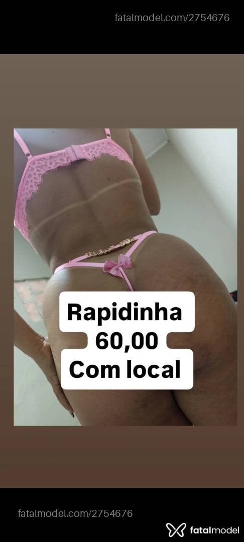 Acompanhante mulher morena (o) de olhos pretos - Julinha
