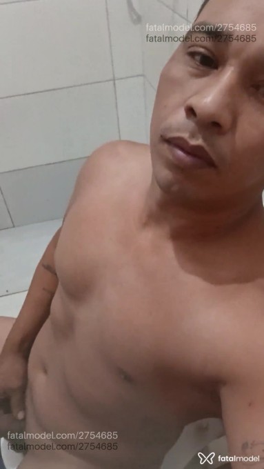 Acompanhante homem morena (o) de olhos castanhos em Primavera do Leste Acompanhante homem morena (o) de olhos castanhos em Primavera do Leste - Marque