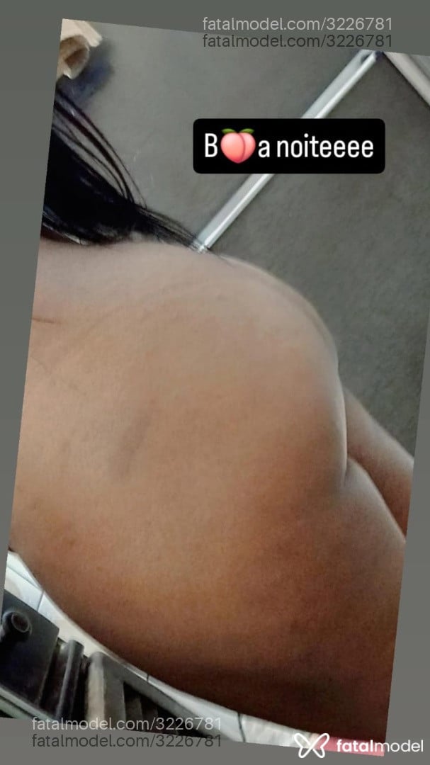 Acompanhante mulher morena (o) de olhos mel em Londrina - Julie