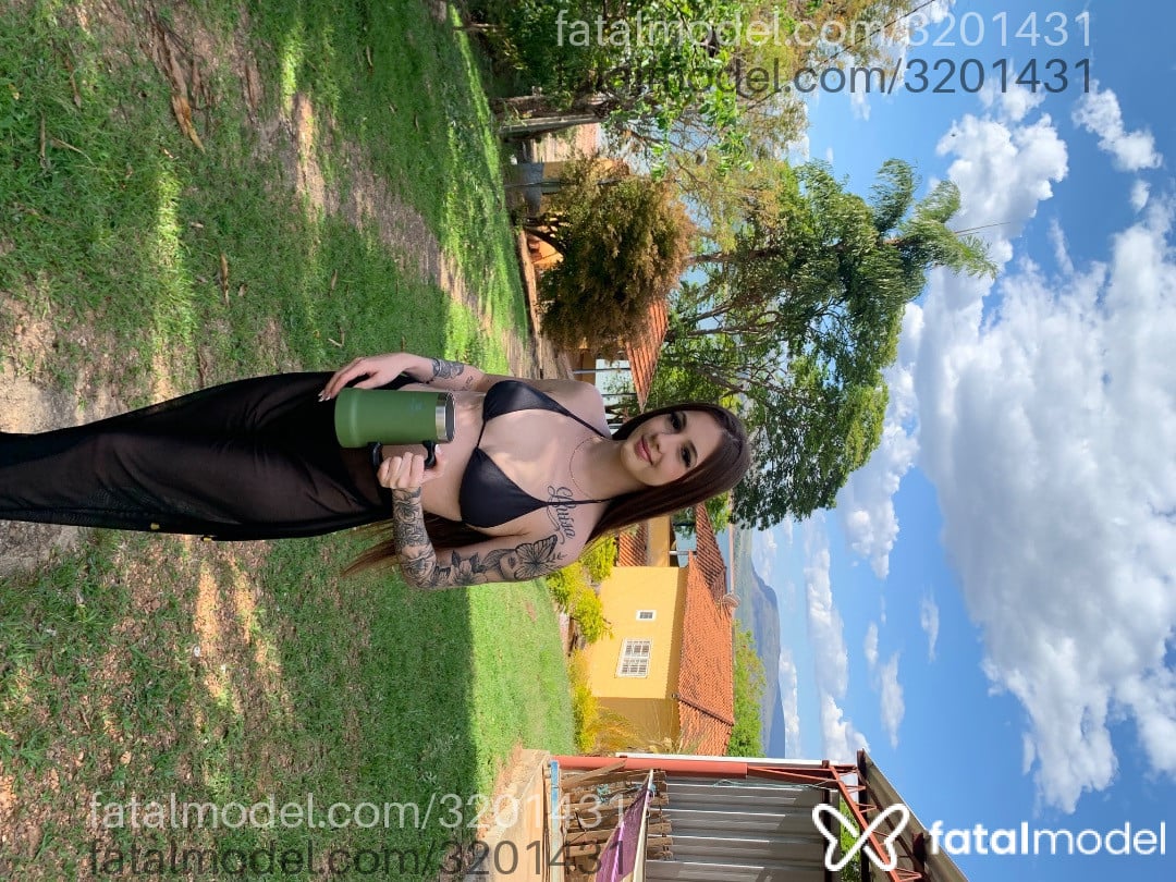 Acompanhante mulher com cabelo castanho de olhos castanhos em Cajuru Acompanhante mulher com cabelo castanho de olhos castanhos em Cajuru - Leticia
