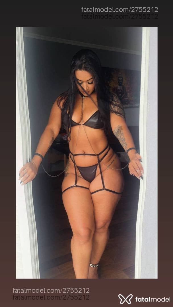 Acompanhante mulher morena (o) de olhos castanhos - Paula
