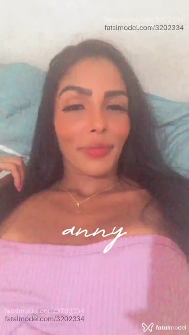 Acompanhante mulher morena (o) de olhos mel em Juiz de Fora - Loreta morena