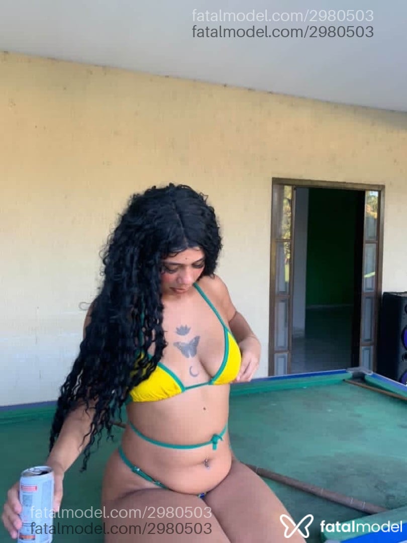 Acompanhante mulher morena (o) de olhos mel em Pindamonhangaba - Yasmin