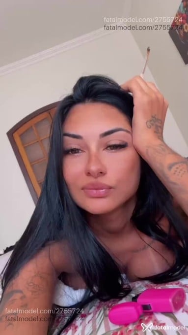 Acompanhante mulher morena (o) de olhos mel em Cabo Frio Acompanhante mulher morena (o) de olhos mel em Cabo Frio - Bruna