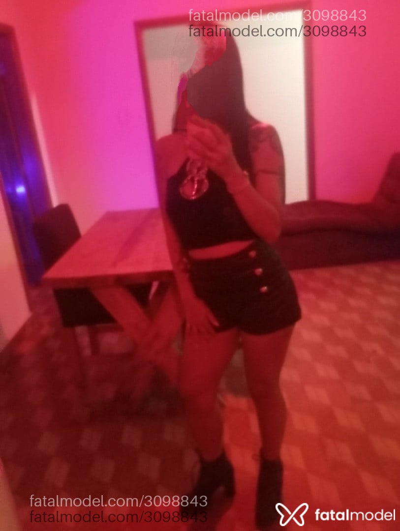 Acompanhante mulher morena (o) de olhos castanhos em Marília - Bruna