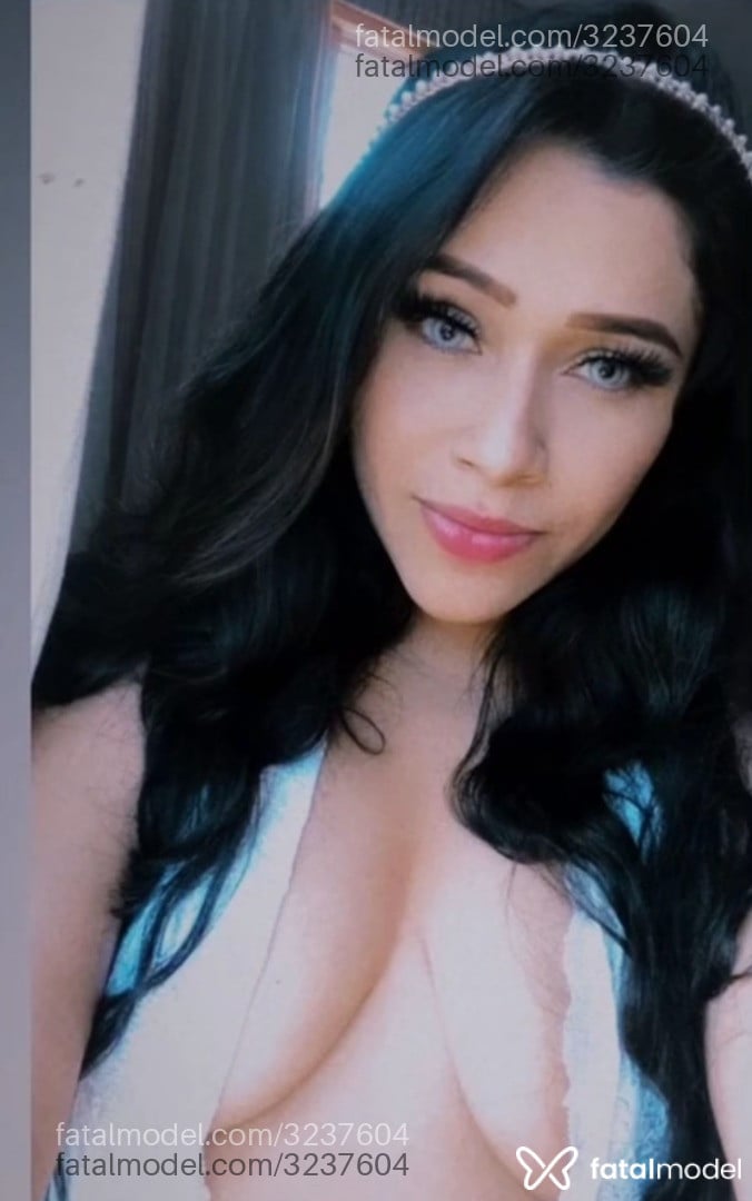 Acompanhante mulher morena (o) de olhos pretos em Manaus Acompanhante mulher morena (o) de olhos pretos em Manaus - Kamilla