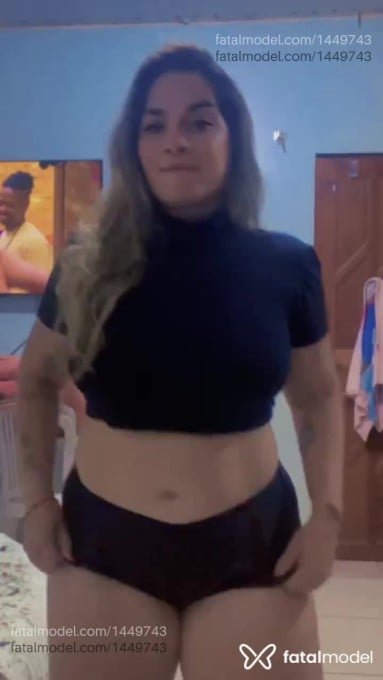 Acompanhante mulher loira (o) de olhos castanhos em Chapecó - Débora