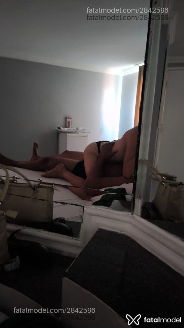 Acompanhante mulher trans com cabelo castanho de olhos castanhos em Salvador - Agatha Bacelar