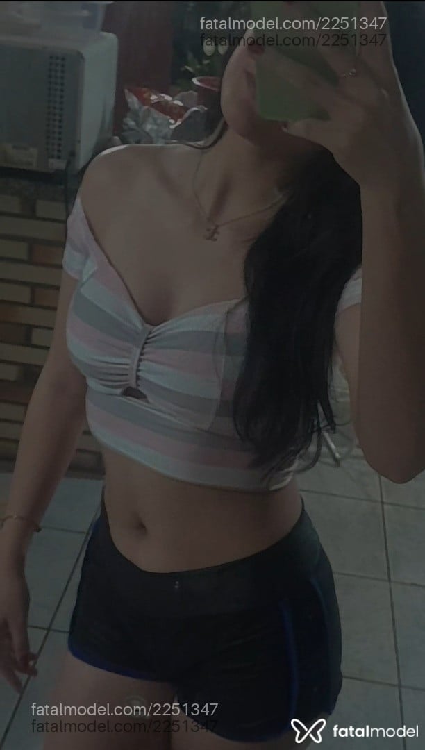 Acompanhante mulher morena (o) de olhos castanhos em Sapiranga - Morena