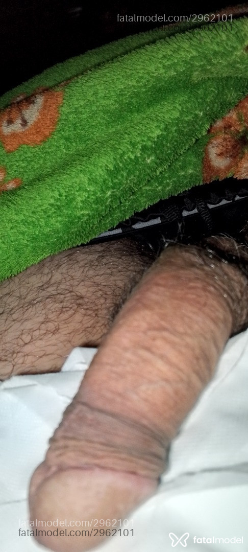 Acompanhante mulher trans com cabelo castanho de olhos castanhos em Virtual - John