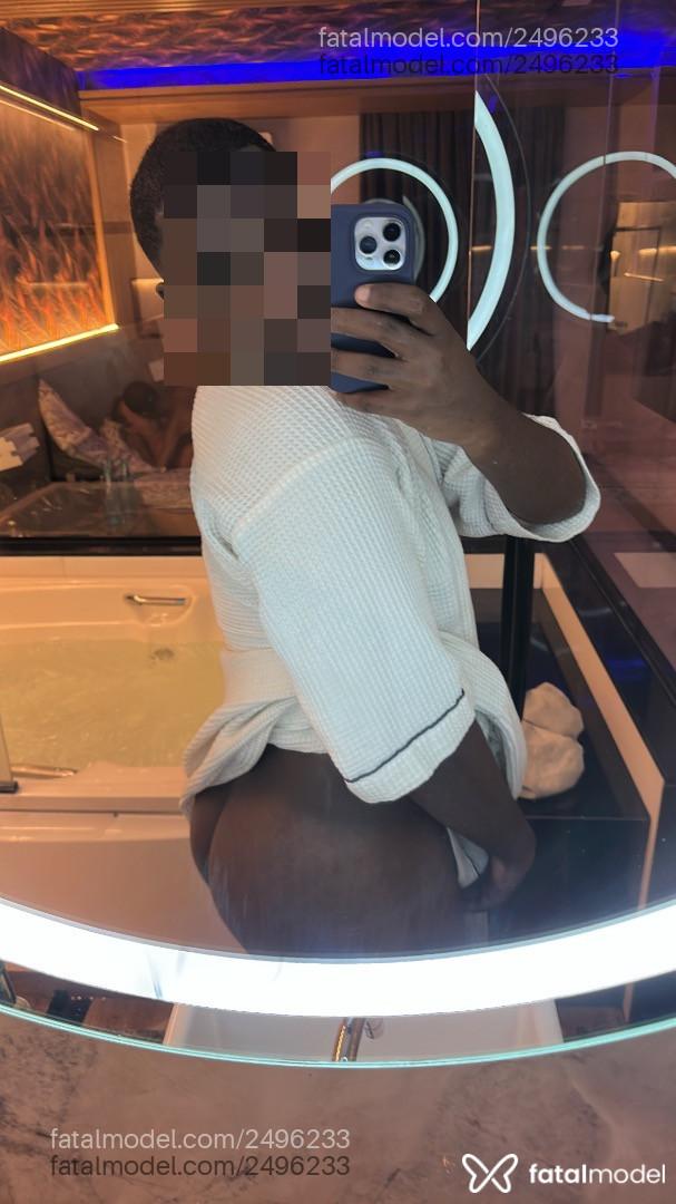 Acompanhante homem morena (o) de olhos castanhos em Rio de Janeiro - Lucas