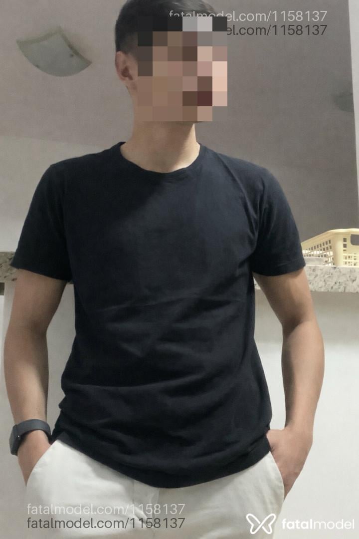 Acompanhante homem morena (o) de olhos castanhos em Maringá - Henrique