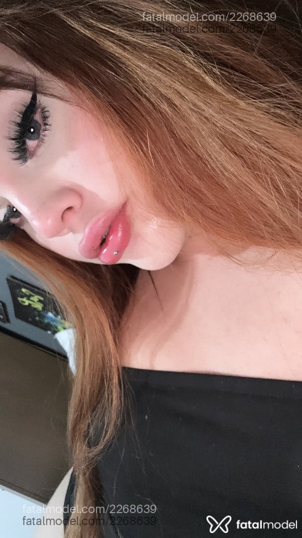 Acompanhante mulher trans ruiva (o) de olhos azuis em Sorocaba Acompanhante mulher trans ruiva (o) de olhos azuis em Sorocaba - Eduarda