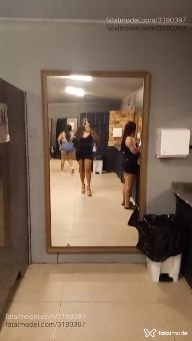 Acompanhante mulher com cabelo castanho de olhos castanhos em Porto Alegre Acompanhante mulher com cabelo castanho de olhos castanhos em Porto Alegre - Kaylane Martins