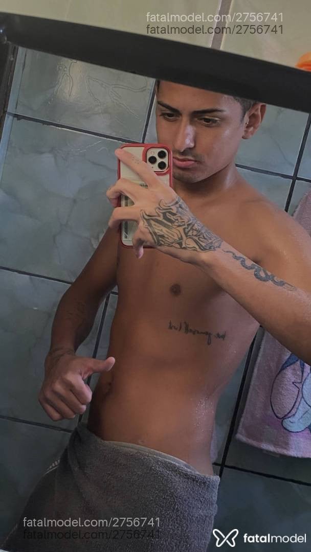Acompanhante homem morena (o) de olhos pretos em Pontes e Lacerda - Welinton