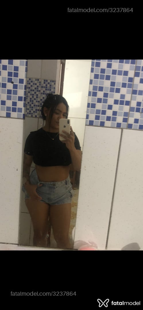 Acompanhante mulher morena (o) de olhos pretos em Fortaleza Acompanhante mulher morena (o) de olhos pretos em Fortaleza - Luuaa