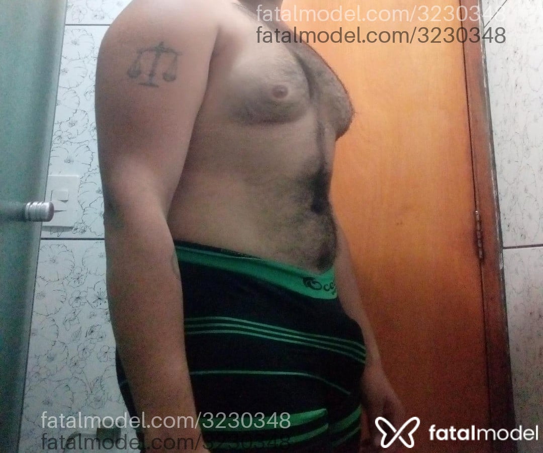 Acompanhante homem com cabelo castanho de olhos pretos em São Paulo - Hugo Silva