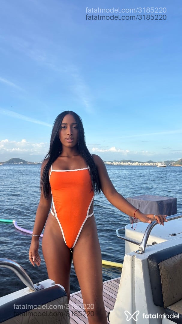 Acompanhante mulher morena (o) de olhos castanhos - Ayla Brandão Acompanhante mulher morena (o) de olhos castanhos - Ayla Brandão