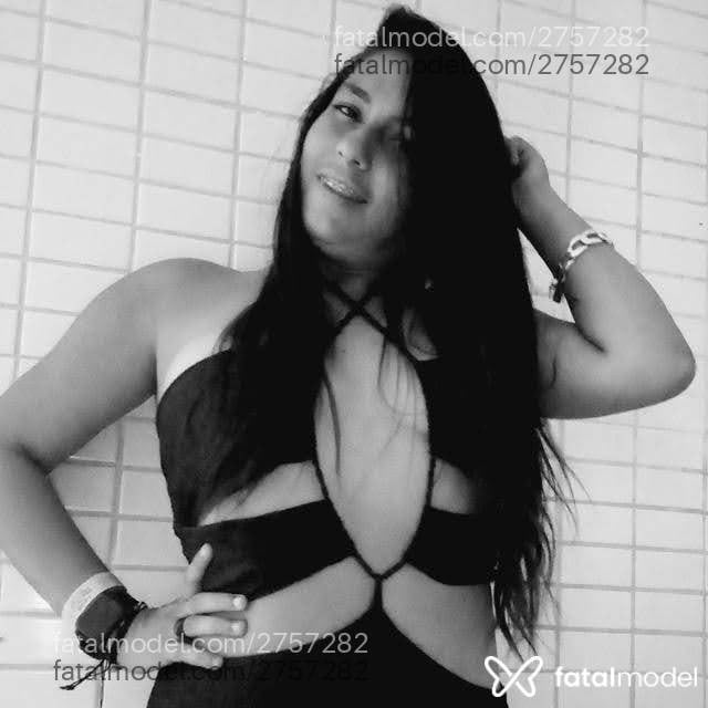 Acompanhante mulher morena (o) de olhos castanhos - Bruna