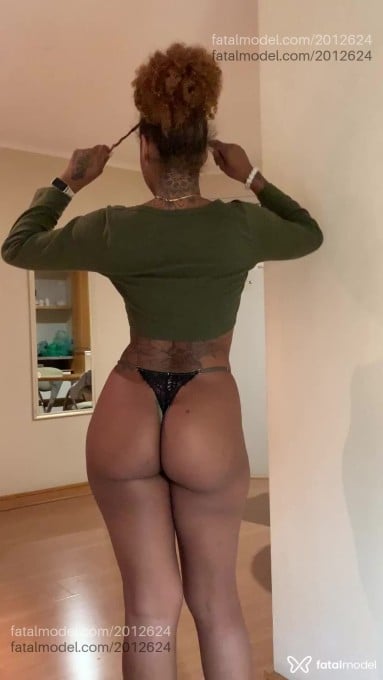 Acompanhante mulher com cabelo castanho de olhos castanhos em São Paulo - Larissa Garcia