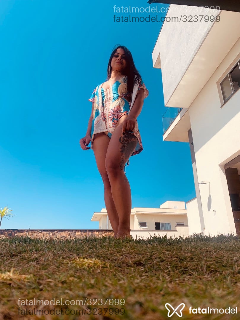 Acompanhante mulher morena (o) de olhos pretos - Bruna Lima Acompanhante mulher morena (o) de olhos pretos - Bruna Lima
