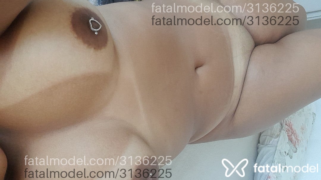 Acompanhante mulher com cabelo castanho de olhos castanhos - Beatriz