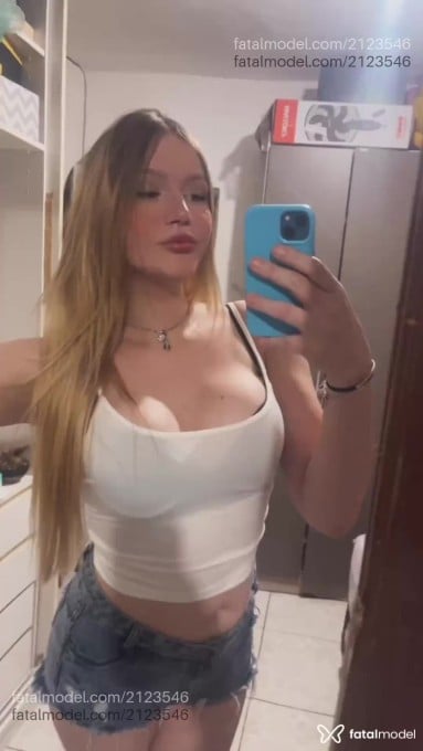 Acompanhante mulher trans loira (o) de olhos mel em São Paulo - angel