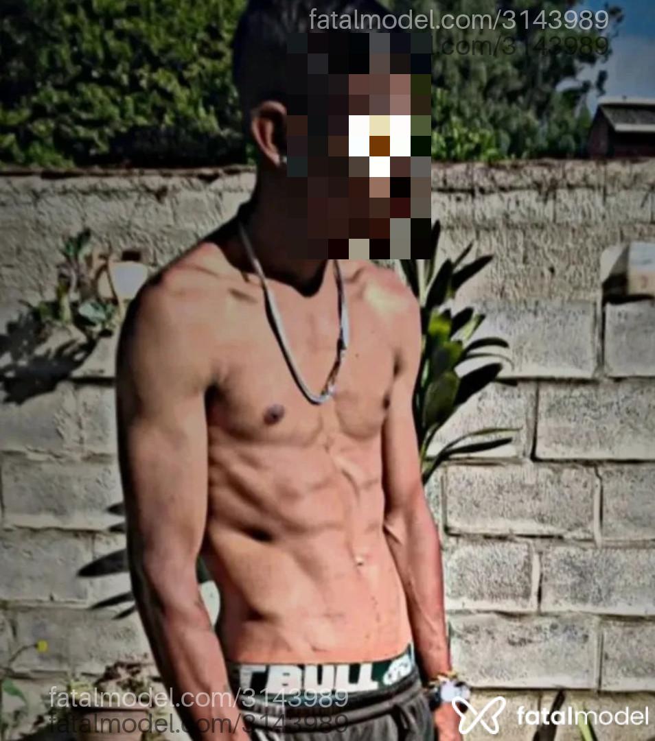 Acompanhante homem morena (o) de olhos castanhos em Ponta Grossa - Cheiffer