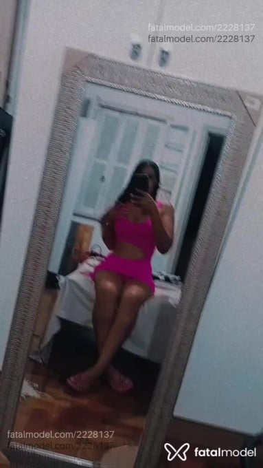 Acompanhante mulher com cabelo castanho de olhos castanhos em Porto Alegre - Juliana