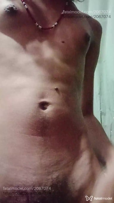 Acompanhante mulher trans morena (o) de olhos castanhos em Virtual - Jawny