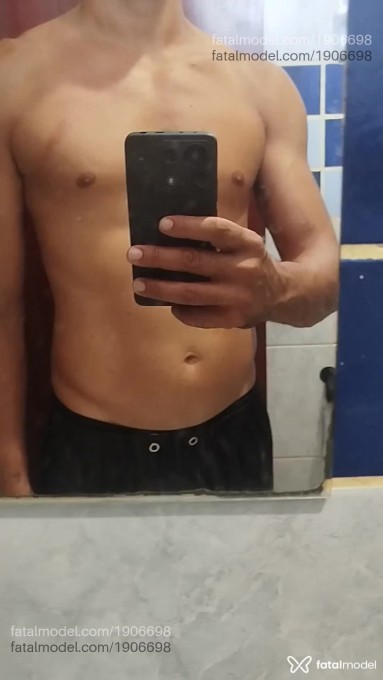 Acompanhante homem morena (o) de olhos castanhos - FRANCO