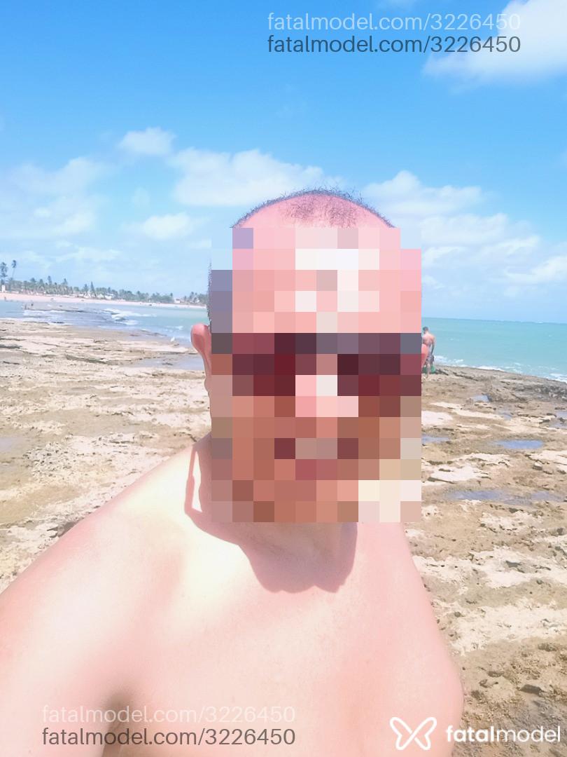 Acompanhante homem com cabelo castanho de olhos castanhos em Guaíra Acompanhante homem com cabelo castanho de olhos castanhos em Guaíra - Denilson