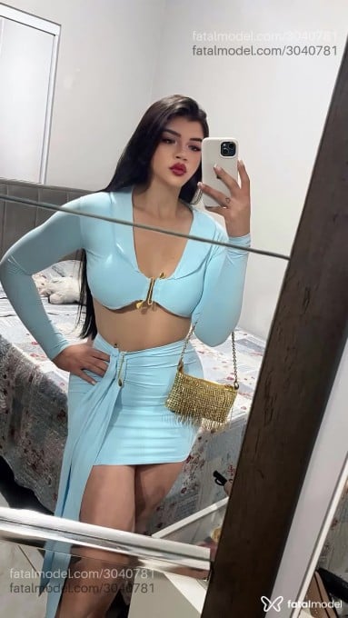 Acompanhante mulher morena (o) de olhos castanhos em Itapema - Julia Faria