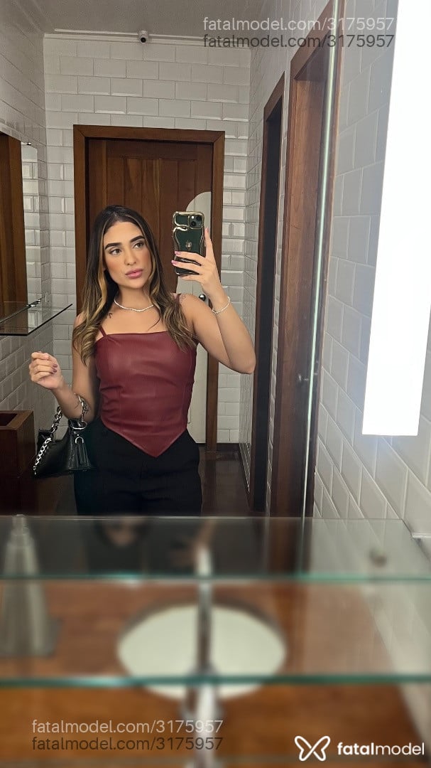 Acompanhante mulher loira (o) de olhos mel em São Paulo - Vanessa