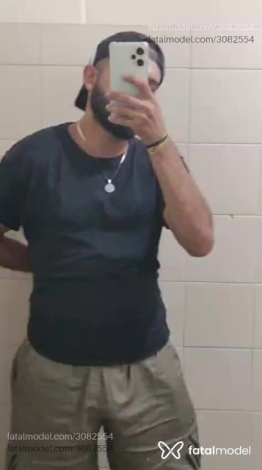 Acompanhante homem morena (o) de olhos castanhos em Balneário Gaivota - Gabriel