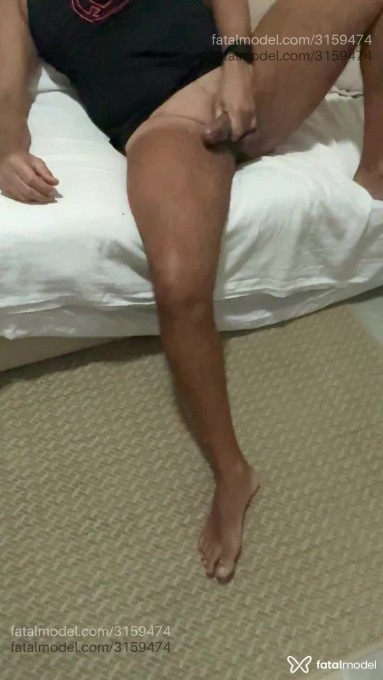 Acompanhante homem com cabelo castanho de olhos azuis em Rio de Janeiro - Alex Maldonado