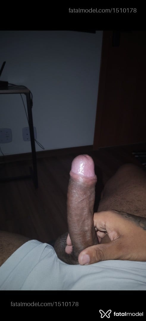 Acompanhante homem morena (o) de olhos castanhos em Uberaba Acompanhante homem morena (o) de olhos castanhos em Uberaba - Negoh