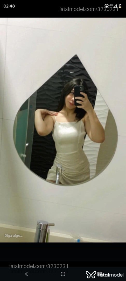 Acompanhante mulher com cabelo castanho de olhos castanhos em Tubarão - Bonnie
