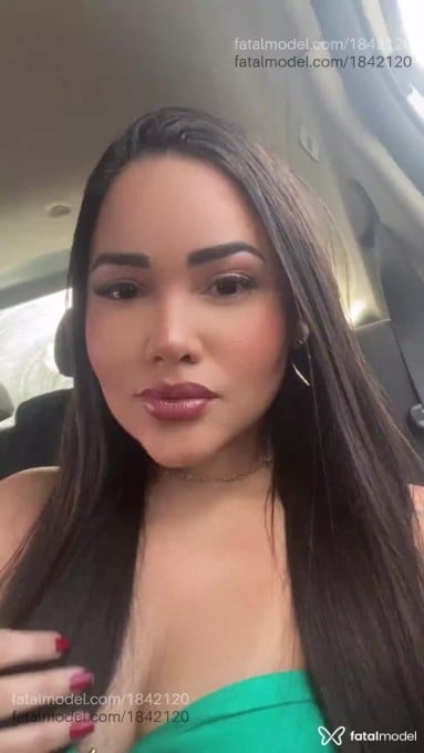 Acompanhante mulher com cabelo castanho de olhos castanhos em Petrolina Acompanhante mulher com cabelo castanho de olhos castanhos em Petrolina - Catarina