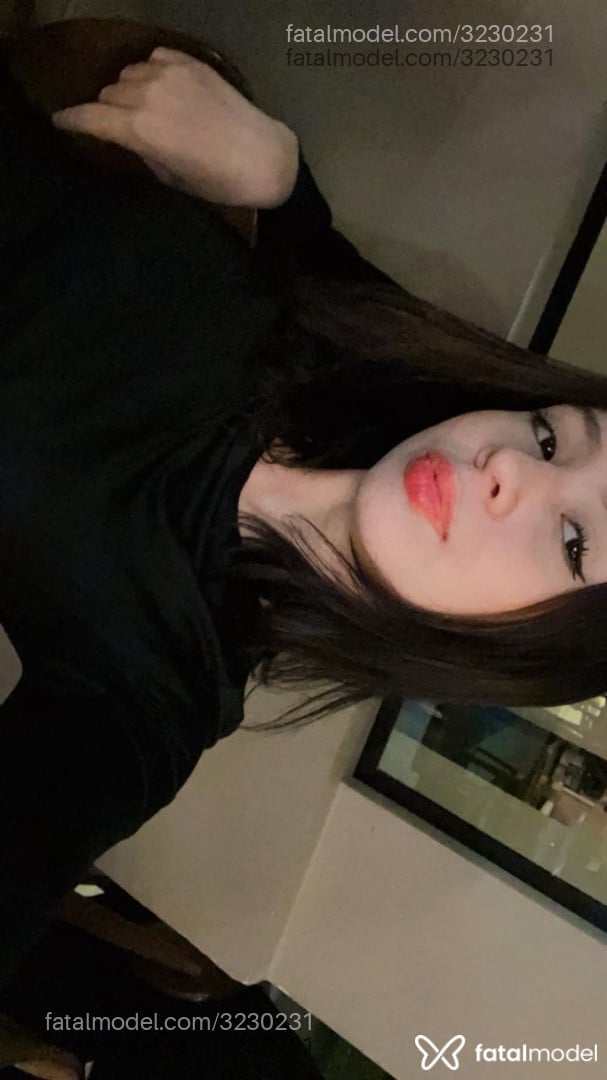 Acompanhante mulher com cabelo castanho de olhos castanhos em Tubarão - Bonnie