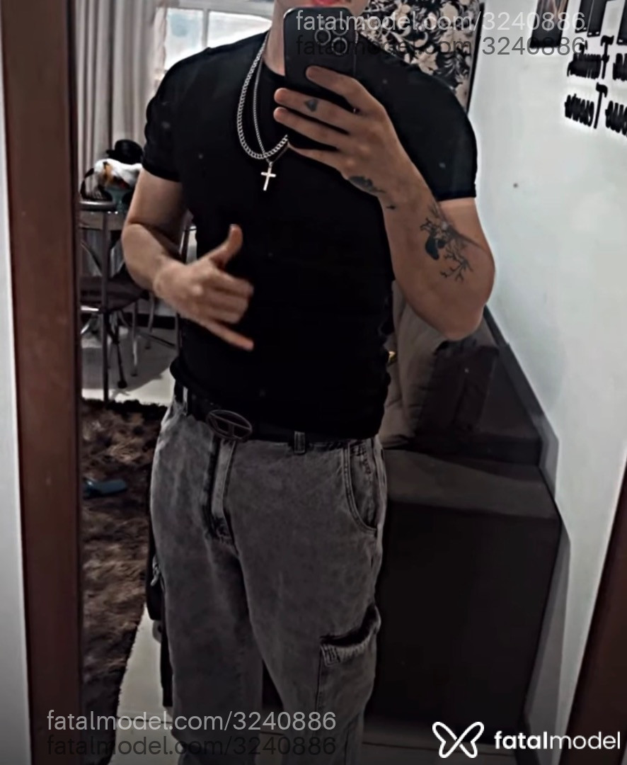 Acompanhante homem com cabelo castanho de olhos castanhos em Porto Alegre - Fernandopoa