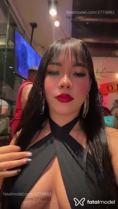 Acompanhante mulher morena (o) de olhos pretos em Virtual Acompanhante mulher morena (o) de olhos pretos em Virtual - Privjapinha