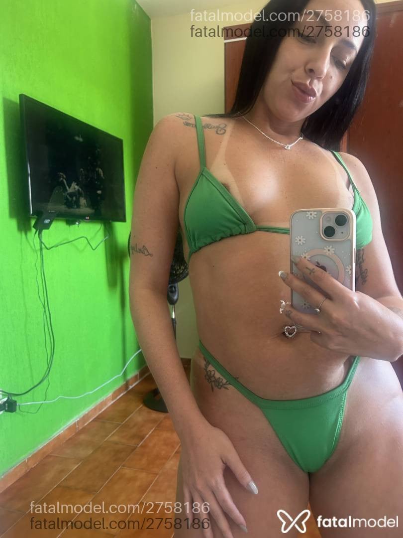 Acompanhante mulher morena (o) de olhos castanhos em Resende - Larii