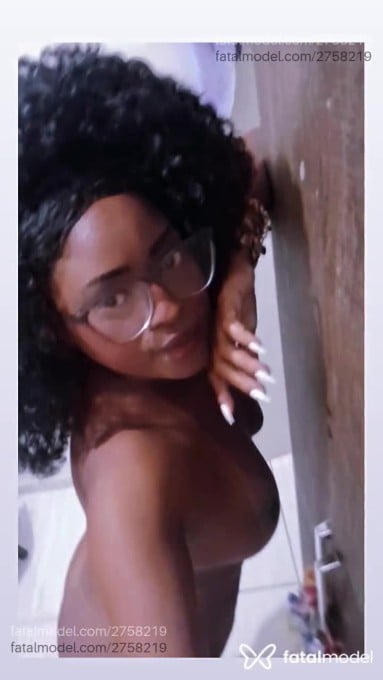 Acompanhante mulher morena (o) de olhos castanhos em Rio de Janeiro Acompanhante mulher morena (o) de olhos castanhos em Rio de Janeiro - Agatha