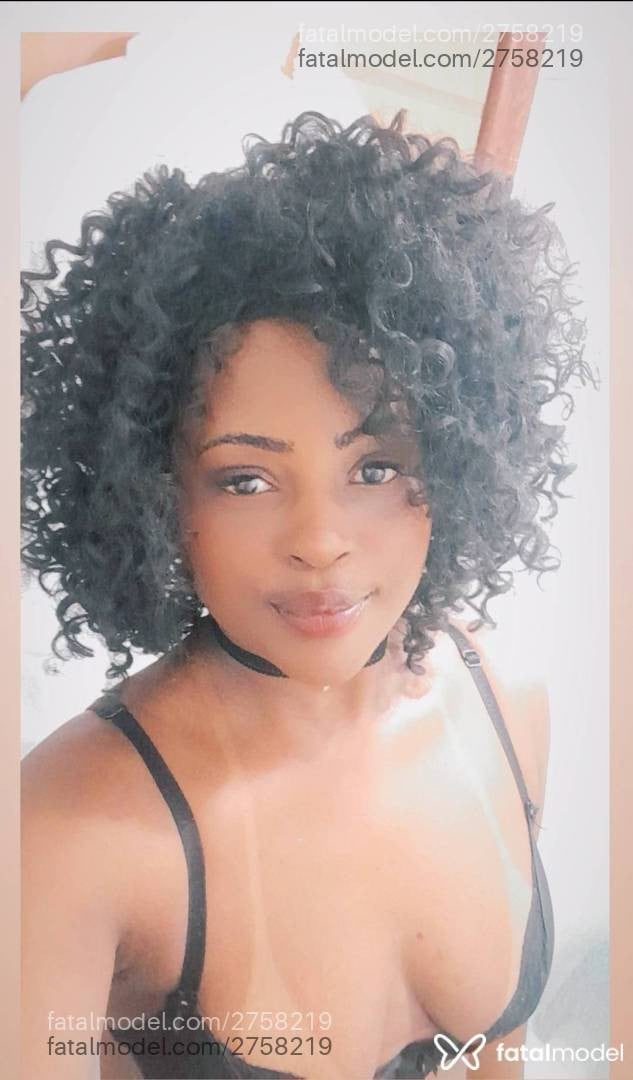 Acompanhante mulher morena (o) de olhos castanhos em Rio de Janeiro Acompanhante mulher morena (o) de olhos castanhos em Rio de Janeiro - Agatha