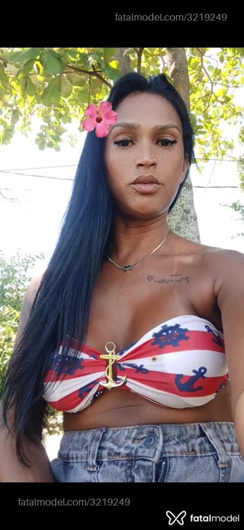 Acompanhante não-binário morena (o) de olhos pretos em Rio de Janeiro - Indya Kumar